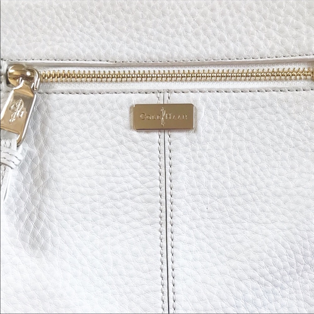 SOLD Cole Haan Womens White Leather Crossbody Bag - Picture 2 of 5
